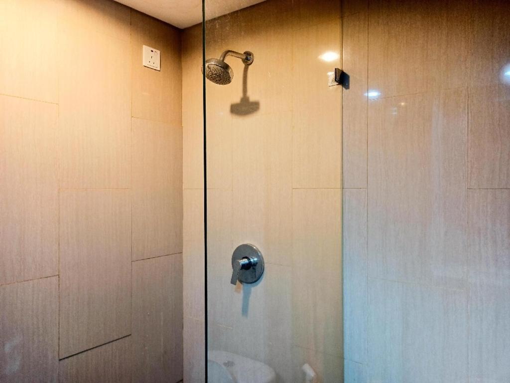 Cozy The H Residence Cawang By Bonzela Property Джакарта Экстерьер фото